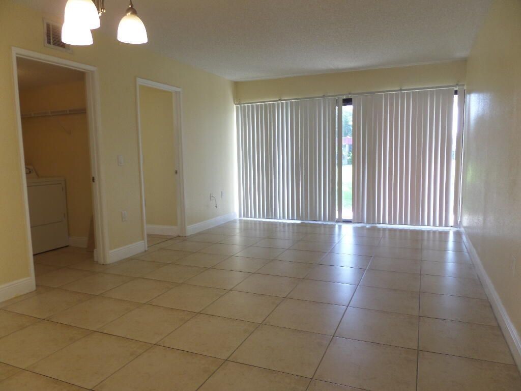 1524 Lake Crystal Drive, Unit B, West Palm Beach, FL 33411 Photo