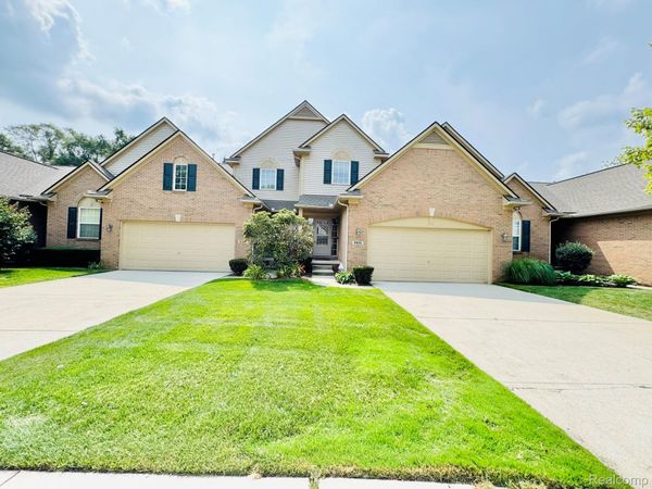 8055 SPRINGDALE Drive , White Lake Township, Mi 48386