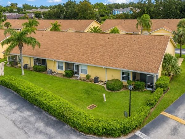 3200 QUEEN PALMS COURT, KISSIMMEE, FL 34747