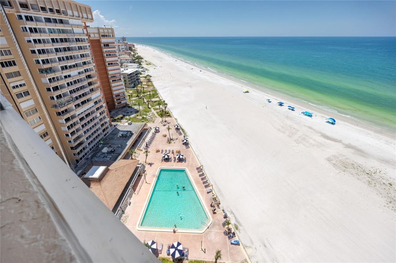17940 Gulf Boulevard, Unit 17C, Redington Shores, FL 33708 Photo