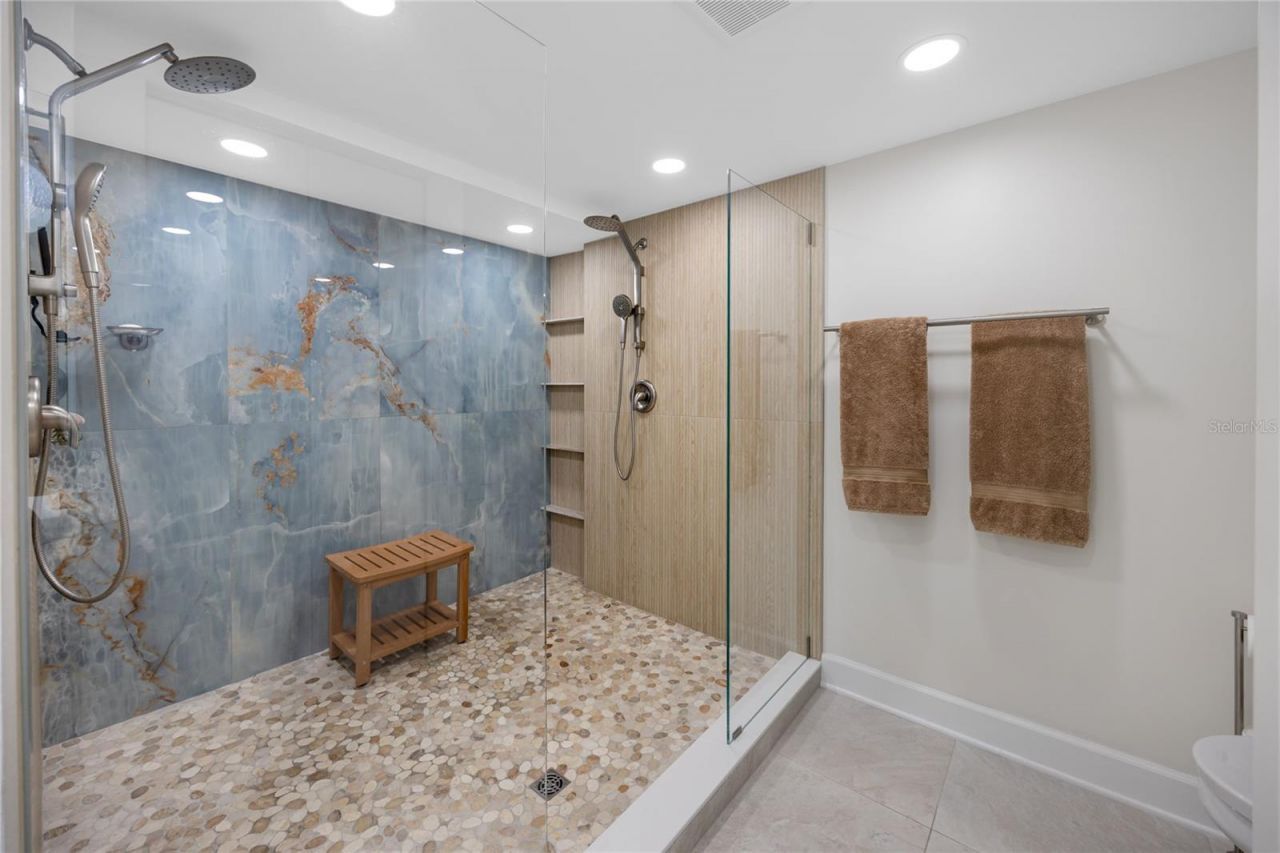 17940 Gulf Boulevard, Unit 17C, Redington Shores, FL 33708 Photo