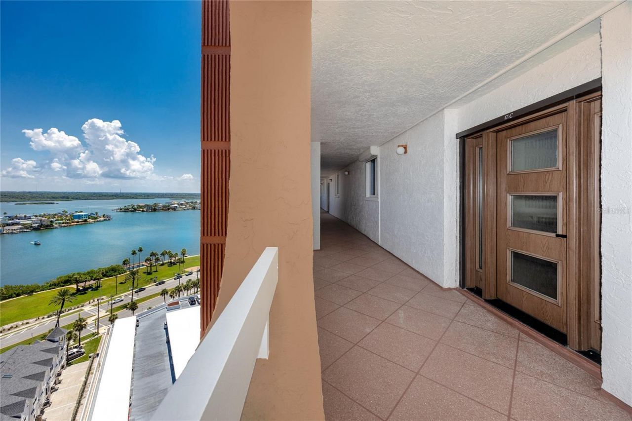 17940 Gulf Boulevard, Unit 17C, Redington Shores, FL 33708 Photo