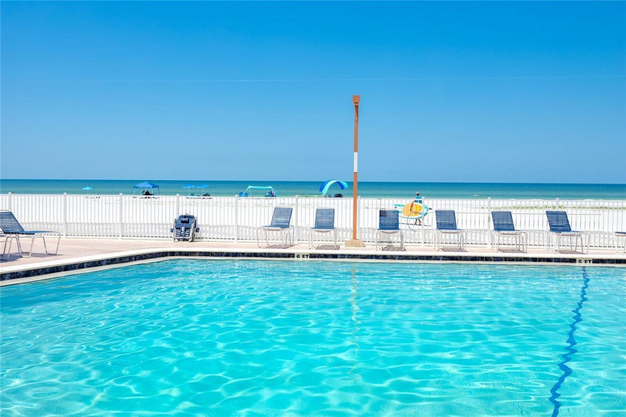 17940 Gulf Boulevard, Unit 17C, Redington Shores, FL 33708 Photo