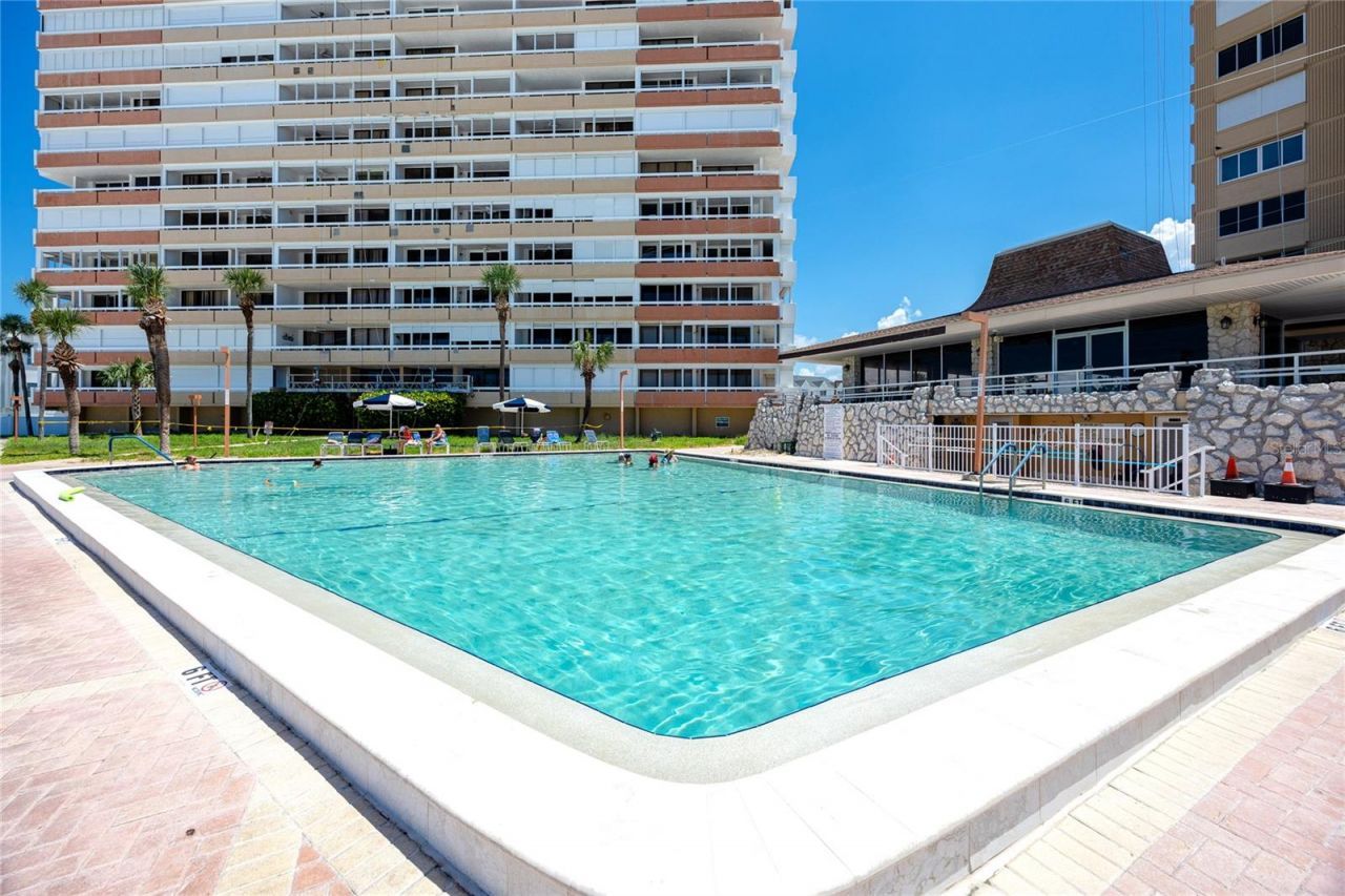 17940 Gulf Boulevard, Unit 17C, Redington Shores, FL 33708 Photo