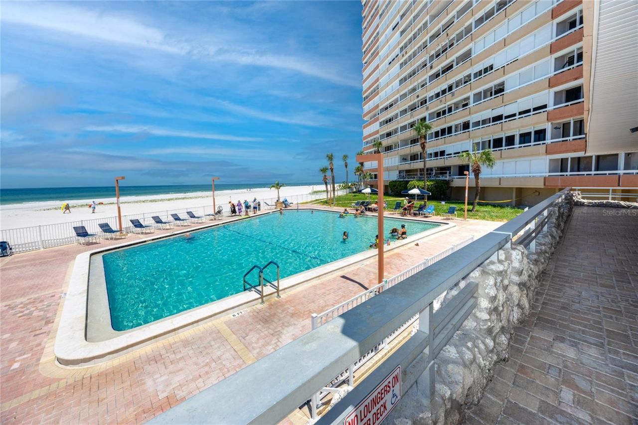 17940 Gulf Boulevard, Unit 17C, Redington Shores, FL 33708 Photo