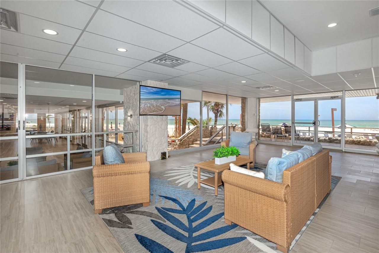 17940 Gulf Boulevard, Unit 17C, Redington Shores, FL 33708 Photo