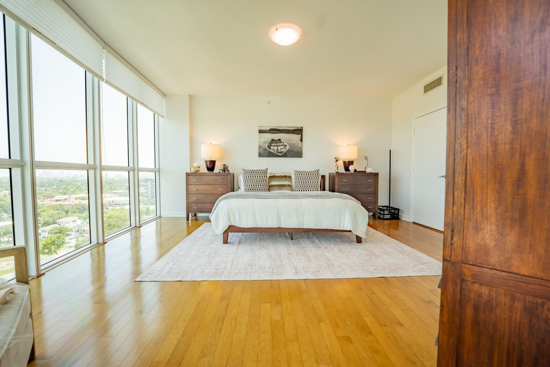 111 SE 8th Avenue, Unit 1402, Fort Lauderdale, FL 33301 Photo