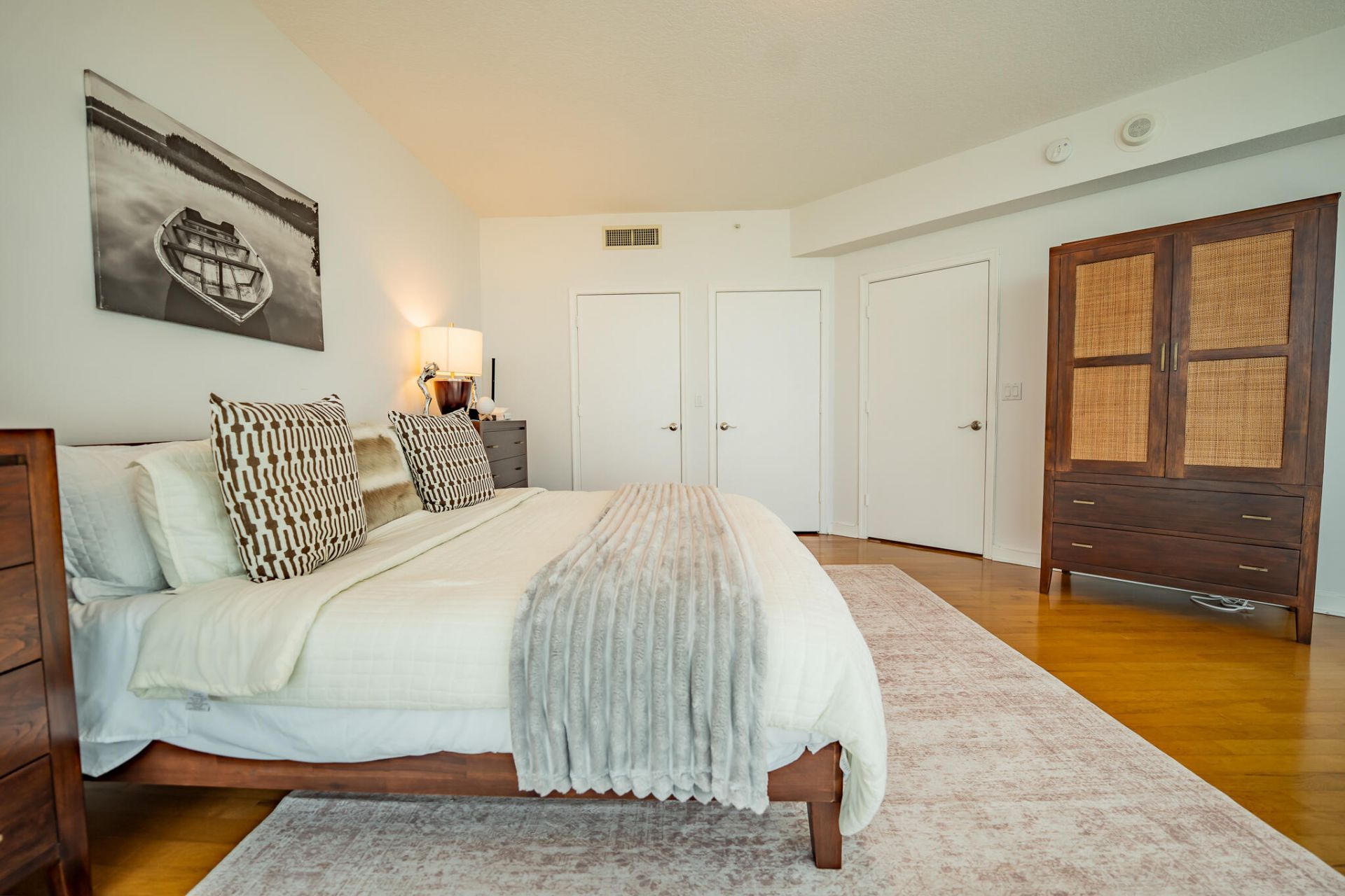 111 SE 8th Avenue, Unit 1402, Fort Lauderdale, FL 33301 Photo