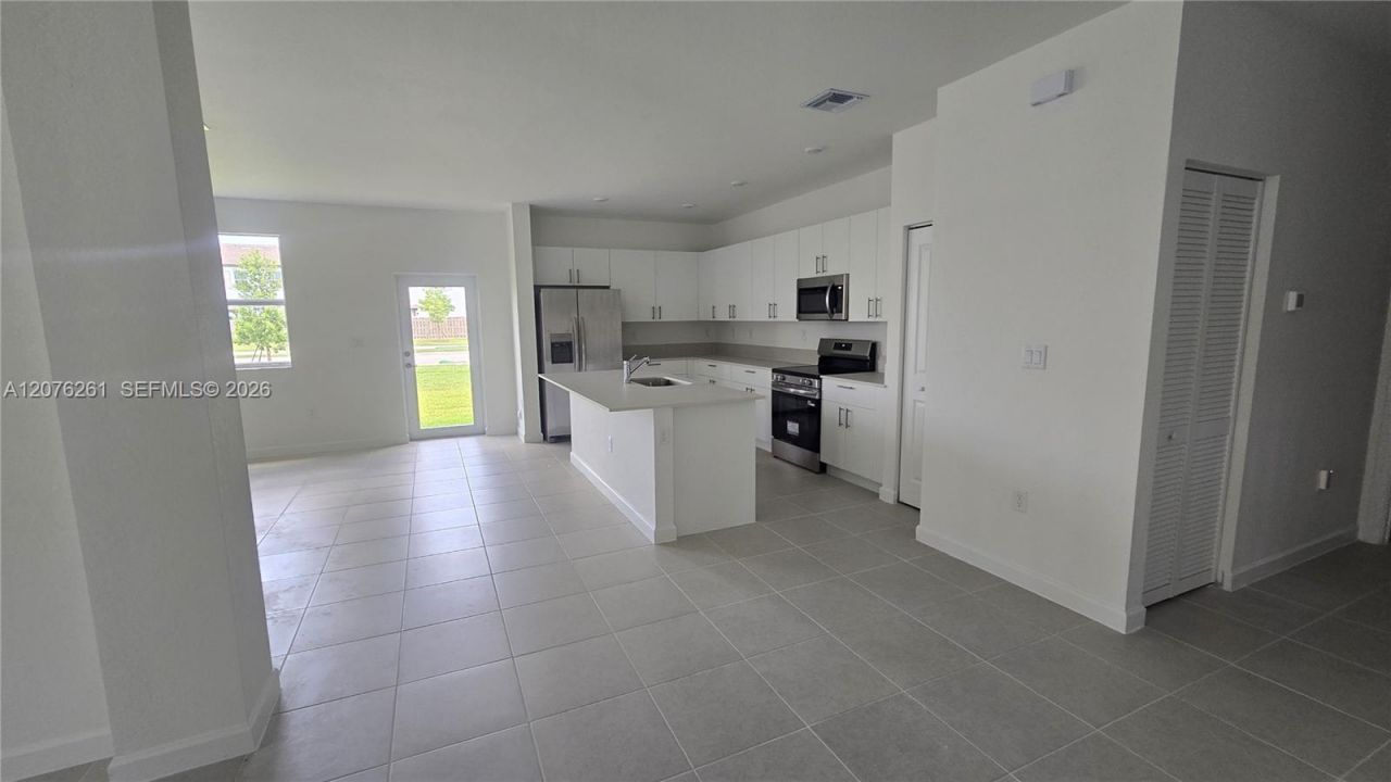 2475 SE 29th Dr, Homestead, FL 33035 Photo
