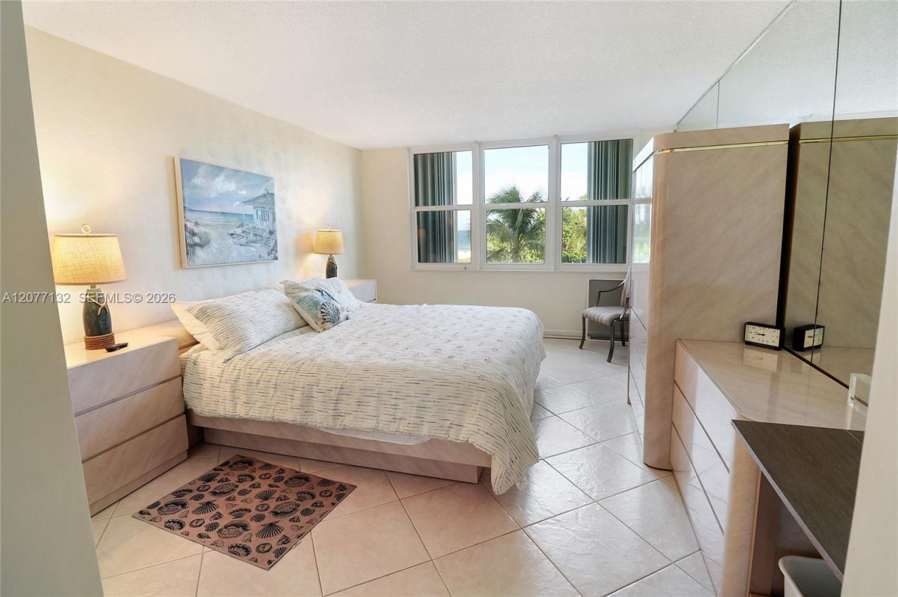 328 N Ocean Blvd, Unit 302, Pompano Beach, FL 33062 Photo