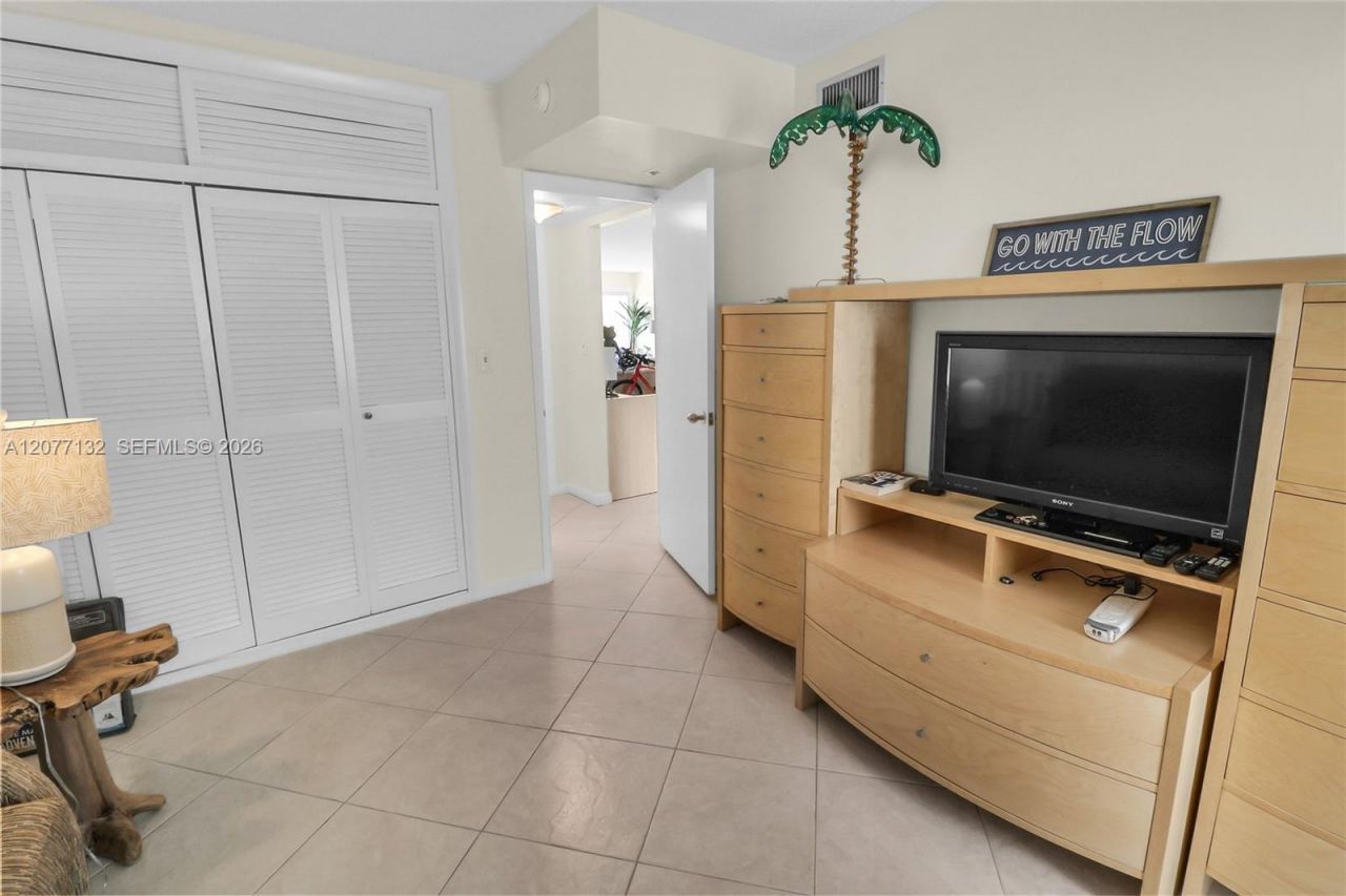 328 N Ocean Blvd, Unit 302, Pompano Beach, FL 33062 Photo