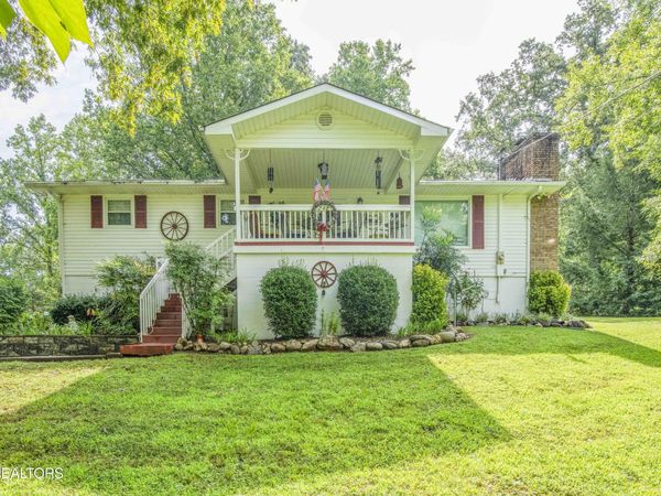 248 Mountain Ave, Townsend, TN 37882