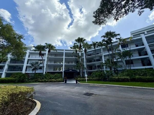 16141 W BLATT Boulevard, Unit 413, Weston, FL 33326