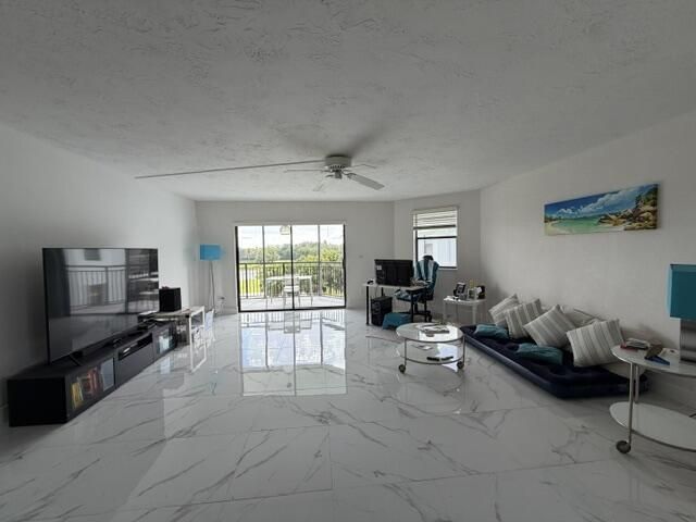 16141 W Blatt Boulevard, Unit 413, Weston, FL 33326 Photo