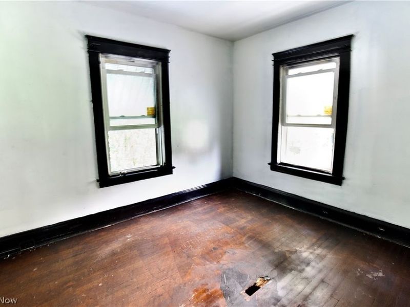 9501 Yale Avenue, Cleveland, OH 44108 Photo 17