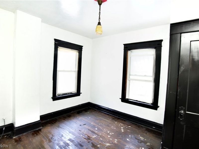 9501 Yale Avenue, Cleveland, OH 44108 Photo 19