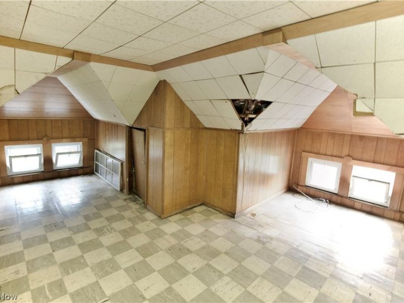 9501 Yale Avenue, Cleveland, OH 44108 Photo 22