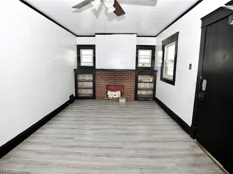 9501 Yale Avenue, Cleveland, OH 44108 Photo 4