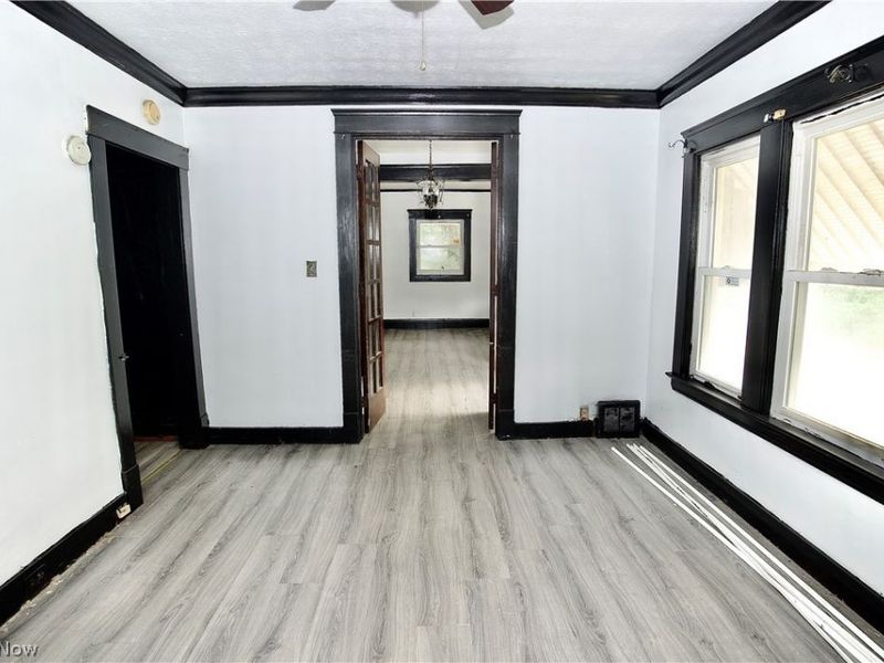 9501 Yale Avenue, Cleveland, OH 44108 Photo 9