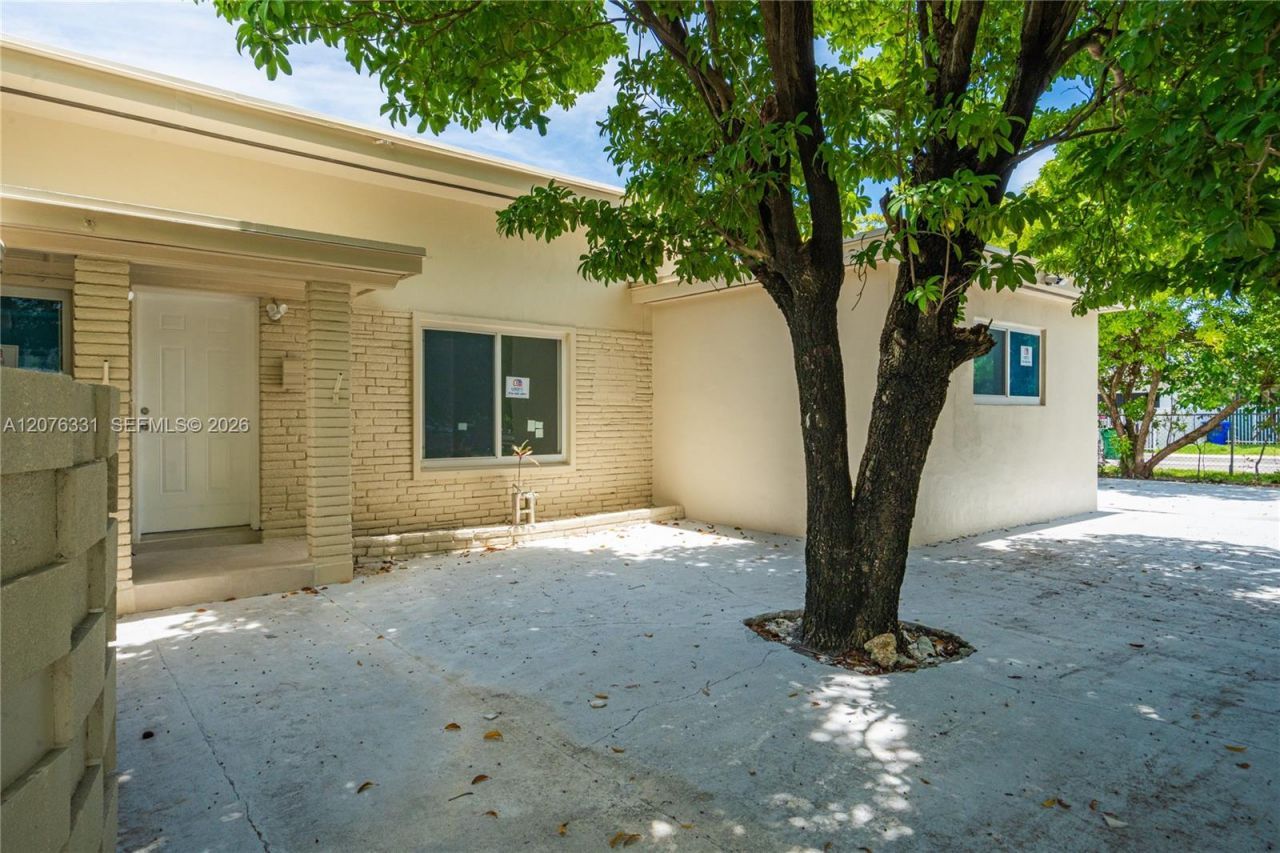 1701 NW 19th Ave , Unit 1701, Miami, FL 33125 Photo