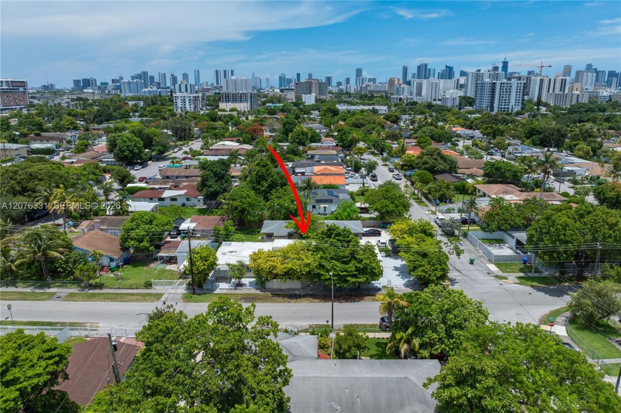 1701 NW 19th Ave , Unit 1701, Miami, FL 33125 Photo