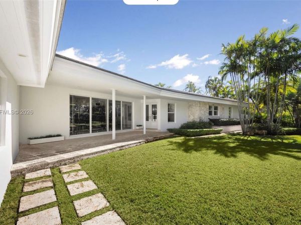 335 Harbor Dr , Key Biscayne, FL 33149