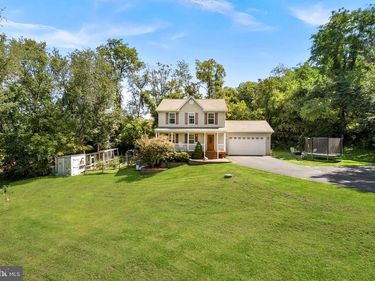 15 OAK HEIGHTS ROAD, FRONT ROYAL, VA 22630