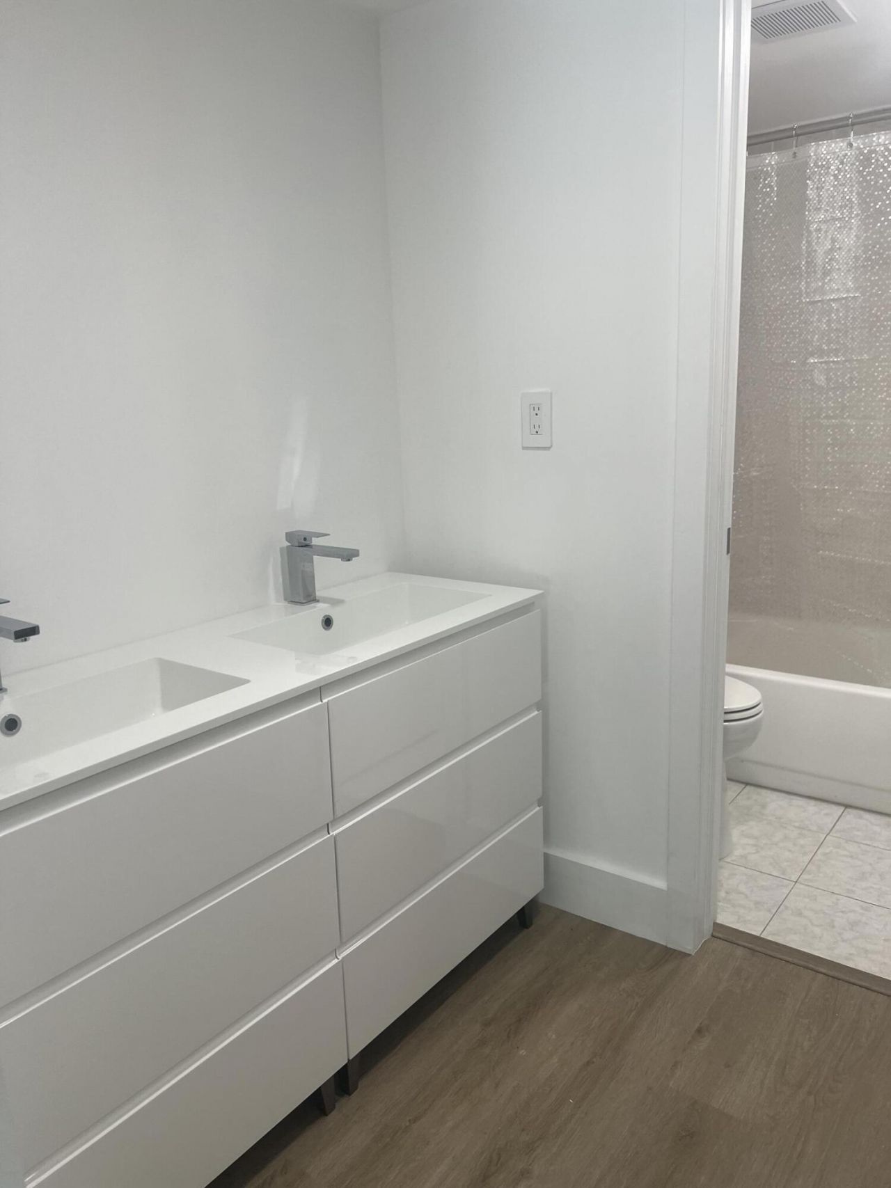 3475 N Country Club Drive, Unit 206, Aventura, FL 33180 Photo