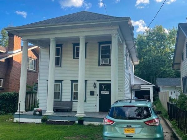 706 John Street , Rockford, IL 61103