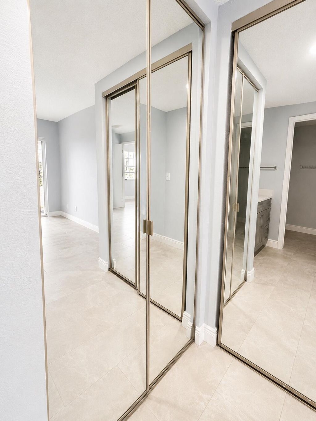 1560 SE Royal Green Circle, Unit 201, Port Saint Lucie, FL 34952 Photo