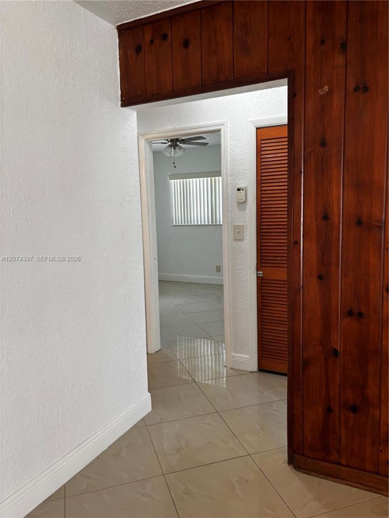 512 SW 10th St , Hallandale Beach, FL 33009 Photo