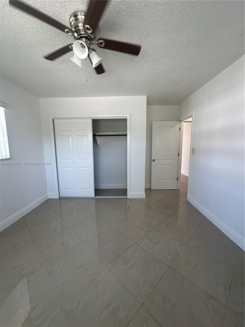 512 SW 10th St , Hallandale Beach, FL 33009 Photo