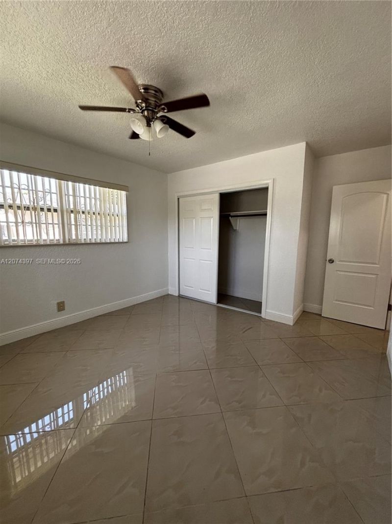 512 SW 10th St , Hallandale Beach, FL 33009 Photo