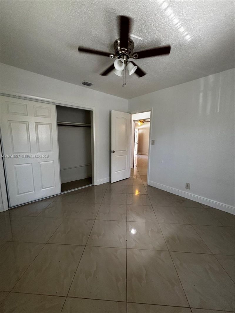 512 SW 10th St , Hallandale Beach, FL 33009 Photo