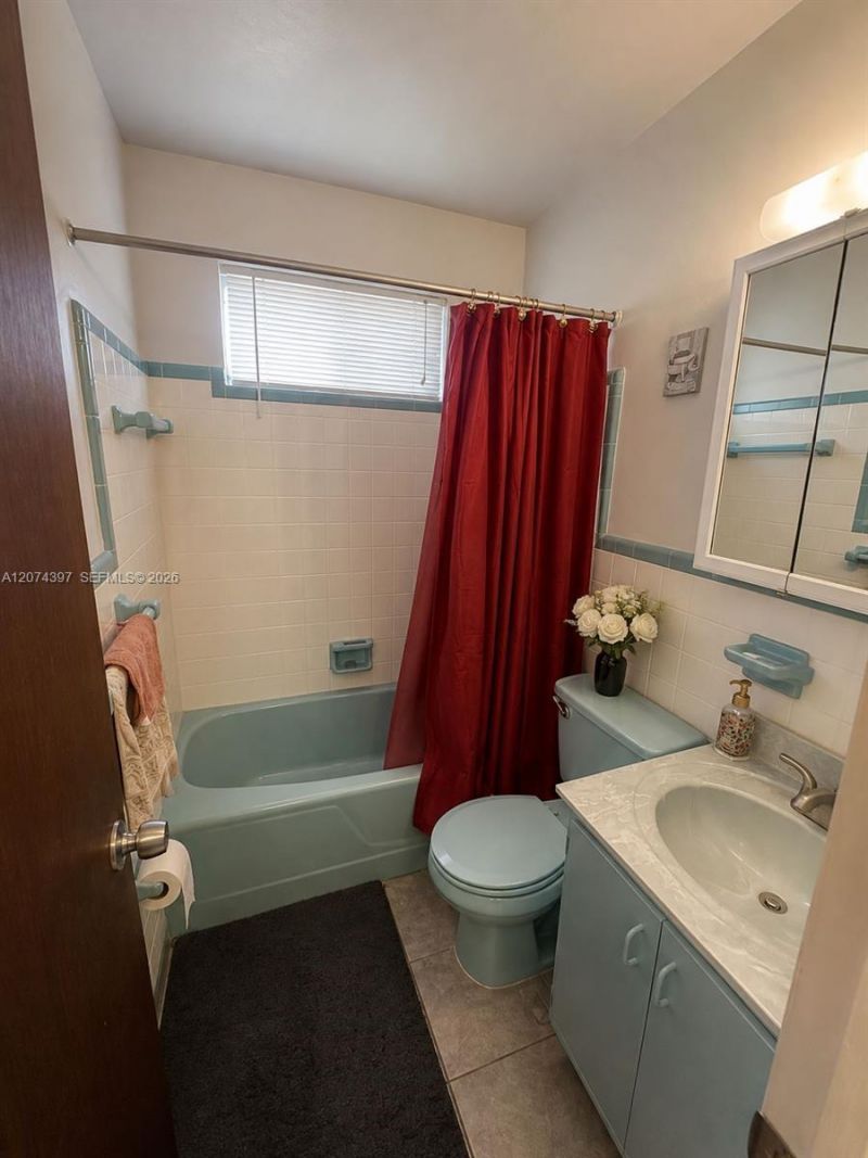 512 SW 10th St , Hallandale Beach, FL 33009 Photo