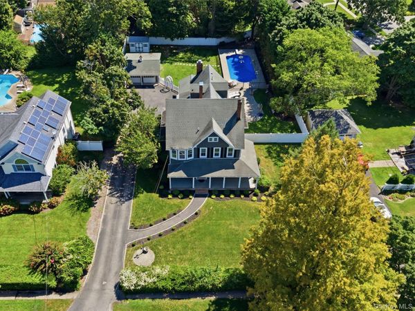 61 Ocean Avenue , Islip, NY 11751