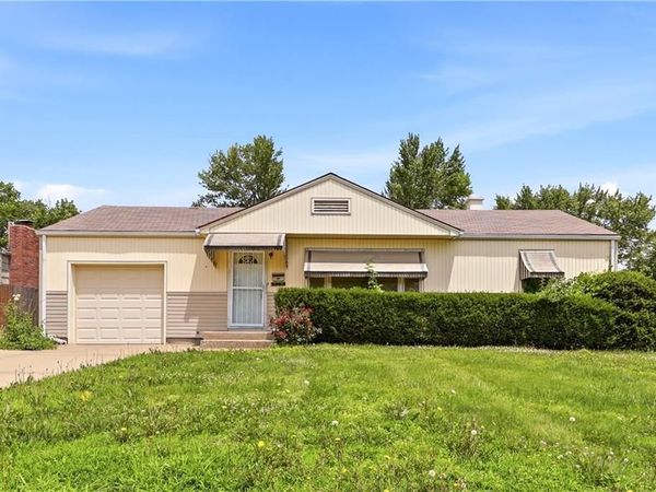 12306 E 48th Street, Independence, MO 64055