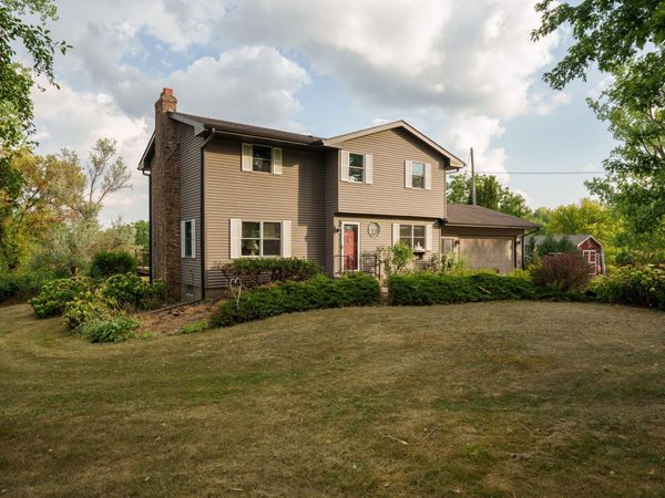 21660 Northfield Boulevard, Hampton, MN 55031