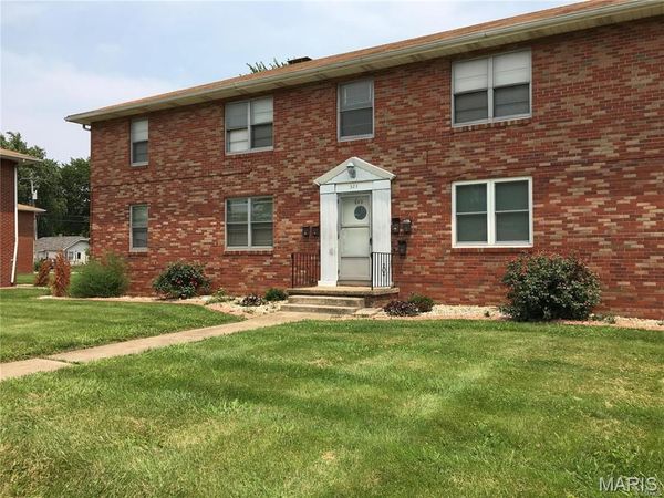 523 S Central , Roxana, IL 62084