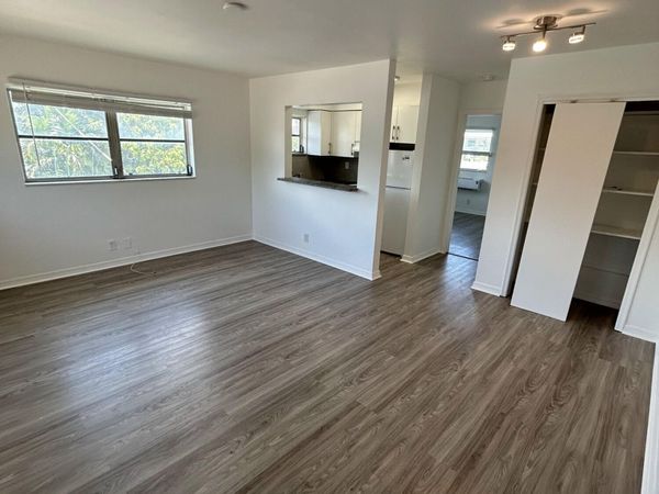749 SE 15th Street, Unit 7, Fort Lauderdale, FL 33316