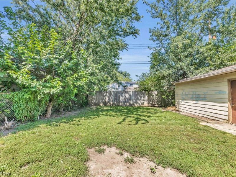 2855 Lincoln Street, Lorain, OH 44052 Photo 5