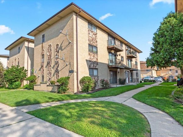 8510 W Catherine Avenue , Unit 3S, Chicago, IL 60656