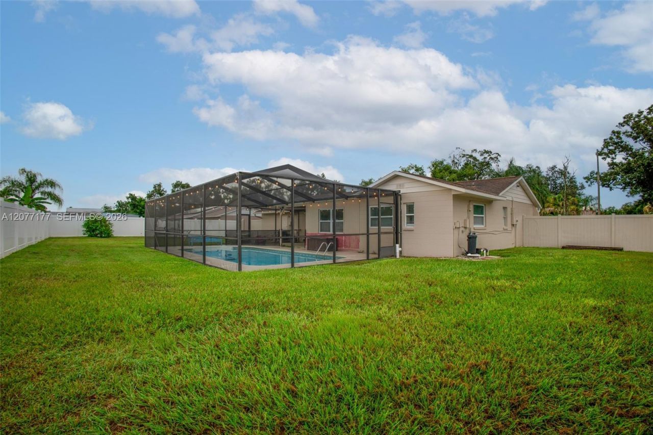603 Wood Rd , Seffner, FL 33584 Photo