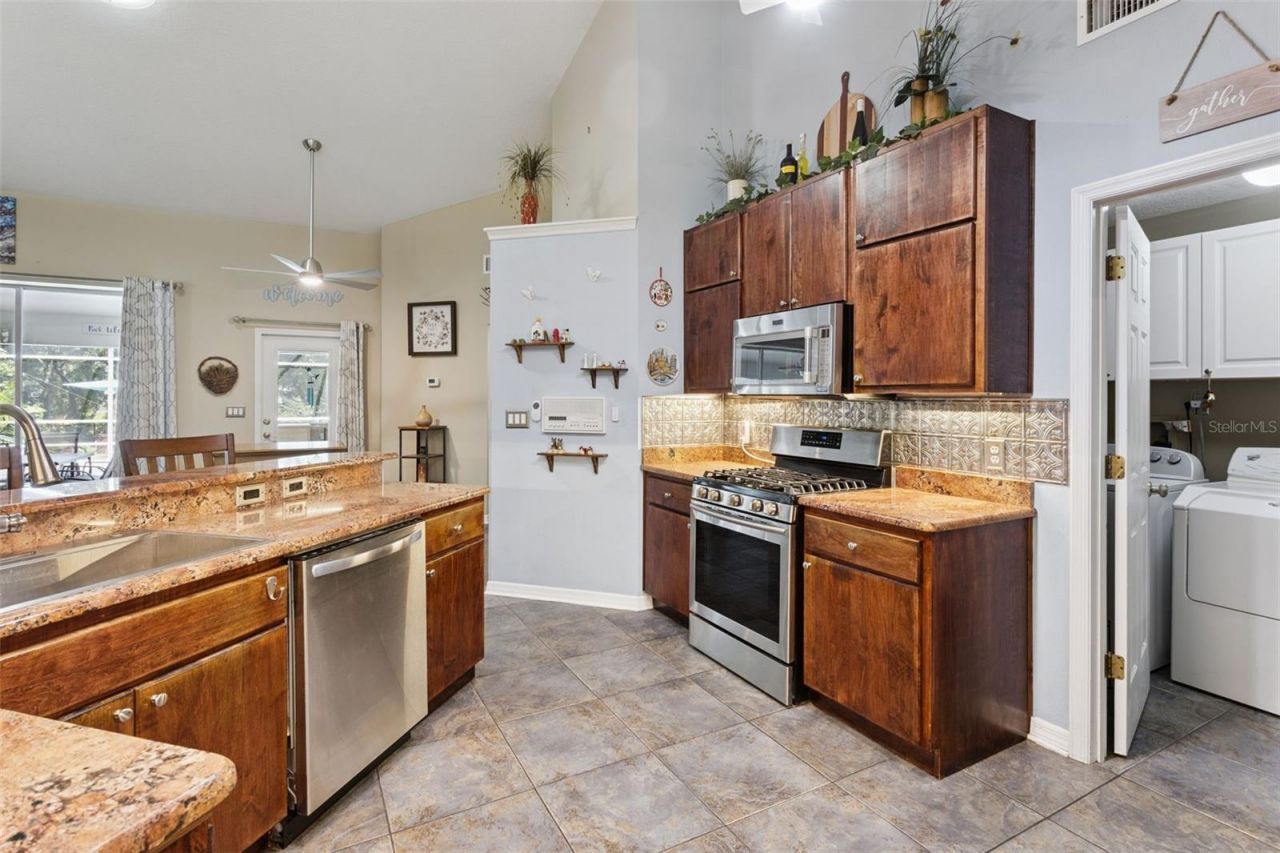 33440 Lake Bend Circle , Leesburg, FL 34788 Photo