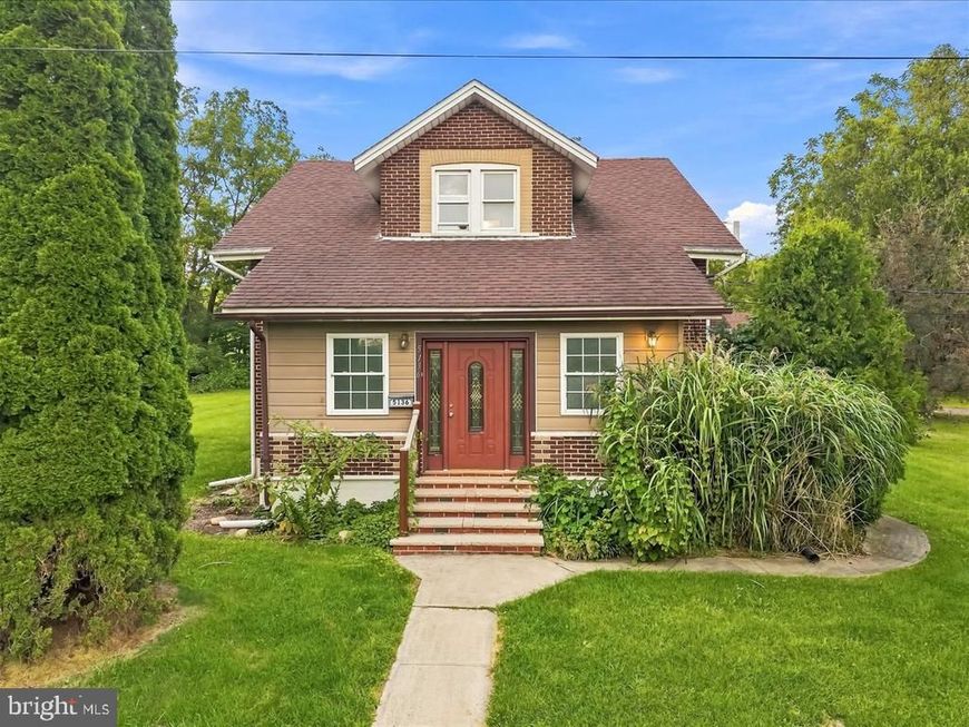 5136 Mckinley Avenue, Whitehall, PA 18052 Main Photo