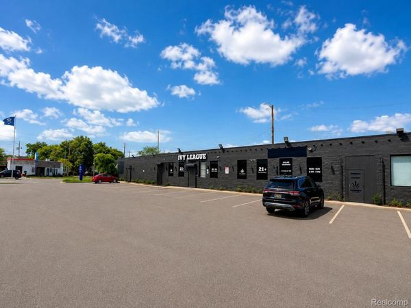 465 S Schaefer Highway , Detroit, Mi 48217