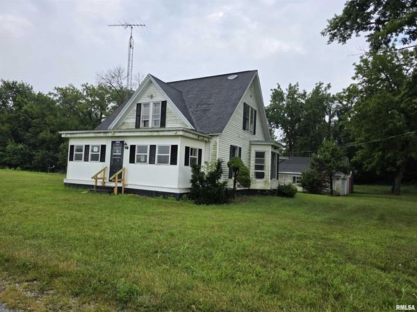 13110 6 Mile Road, Virginia, IL 62691