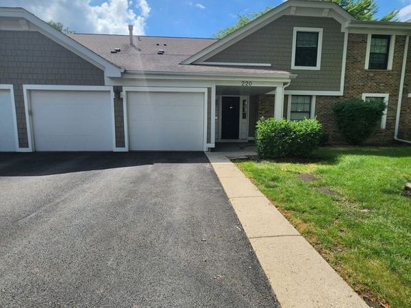 220 Hawthorne Court , Unit A2, Schaumburg, IL 60193