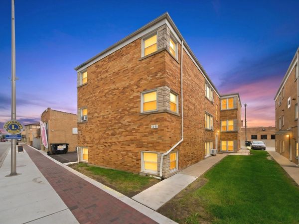 8038 Grand Avenue , River Grove, IL 60171