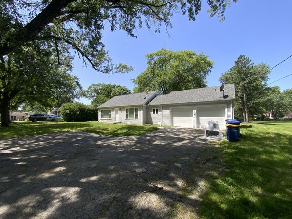 340 Sanders Road , Northbrook, IL 60062